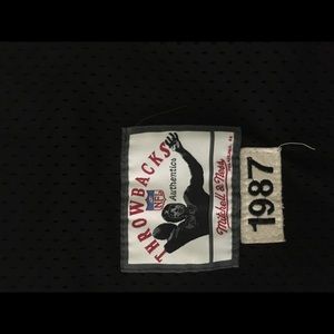 Bo Jackson Mitchell & Ness 1987 throwback jersey.